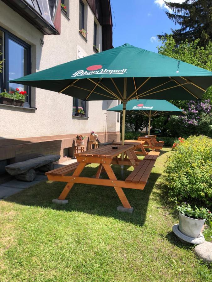 Restaurace A Penzion Maja Benecko Zewnętrze zdjęcie