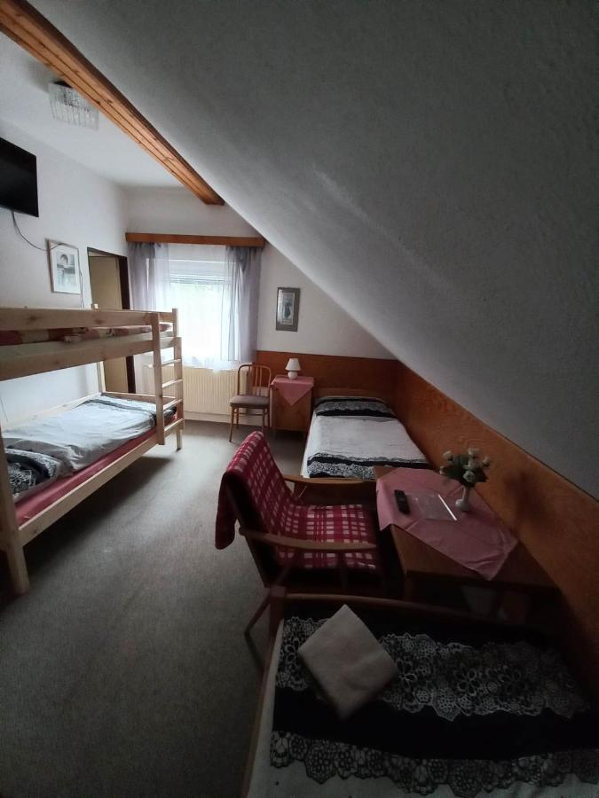 Restaurace A Penzion Maja Benecko Zewnętrze zdjęcie